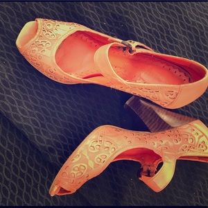 Vince Camuto Peep Toe Heels